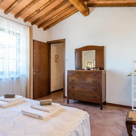 Le Ginestre Apartment *